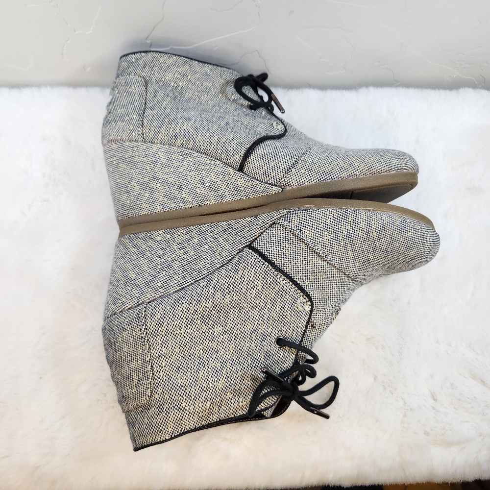 TOMS Desert Wedge | Size 9.5 | Linen Metallic Accents 3" Cork Heel - Picture 6 of 16